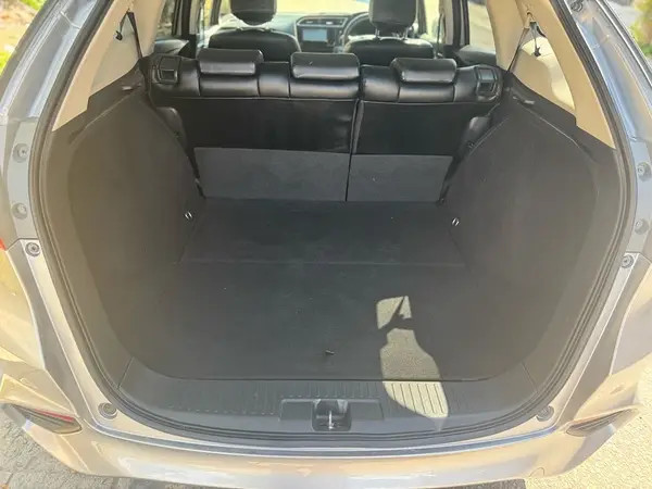 honda-fit-shuttle-hybrid-20182022-big-11