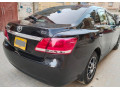 toyota-premio-f-15-small-3