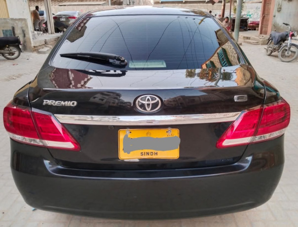 toyota-premio-f-15-big-5