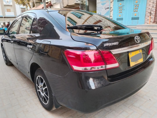 toyota-premio-f-15-big-4