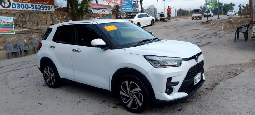 toyota-raize-z-2020-big-12