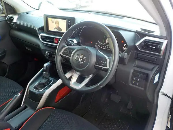 toyota-raize-z-2020-big-8