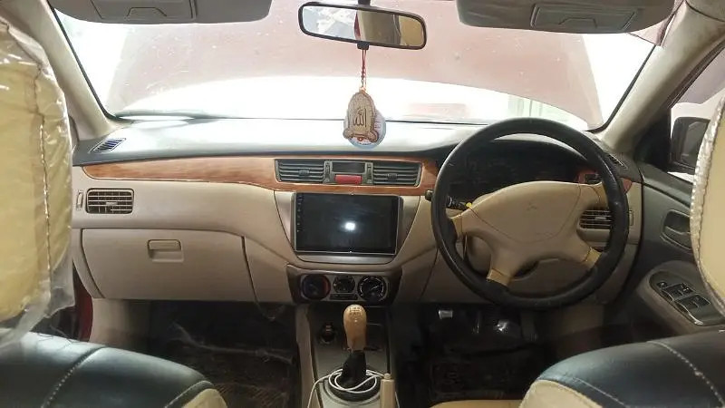 mitsubishi-lancer-2005-big-9