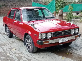 toyota-corolla-altis-x-manual-16