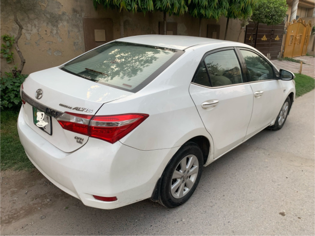 corolla-grande-2015-big-6