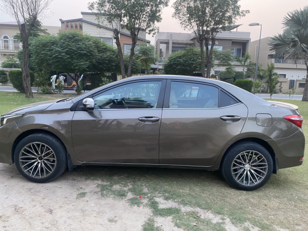 toyota-grande-2015-big-6