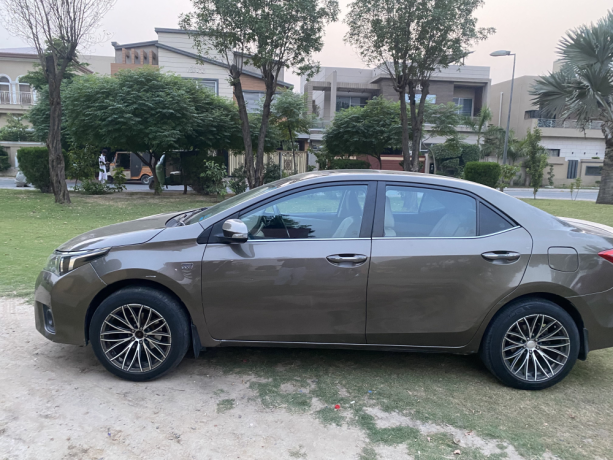 toyota-grande-2015-big-1