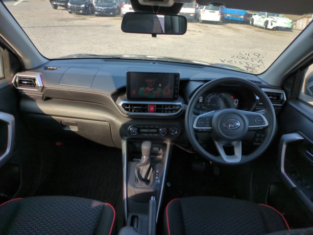 daihatsu-rocky-big-6