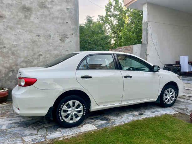 toyota-corolla-xli-big-2