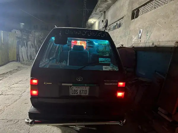 toyota-town-ace-1984-big-3