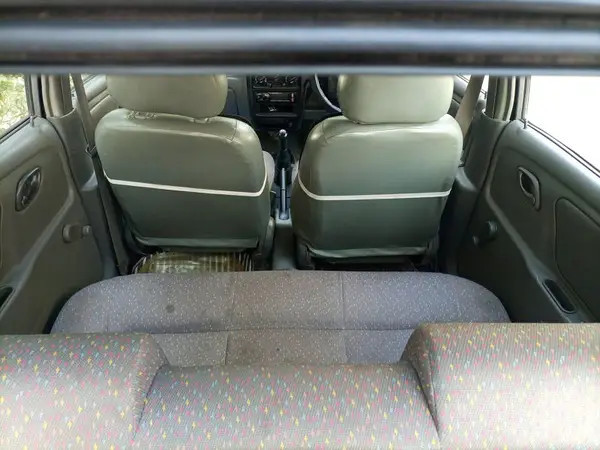 suzuki-alto-2012-big-6