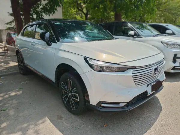 honda-vezel-2023-big-1
