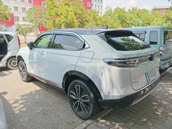honda-vezel-2023-big-4