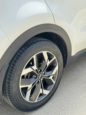 kia-sportage-fwd-big-4