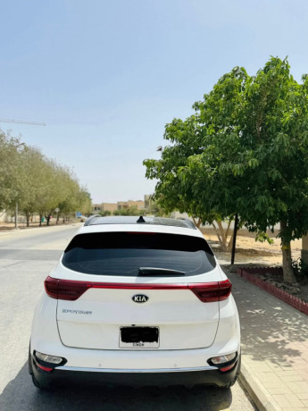 kia-sportage-fwd-big-2