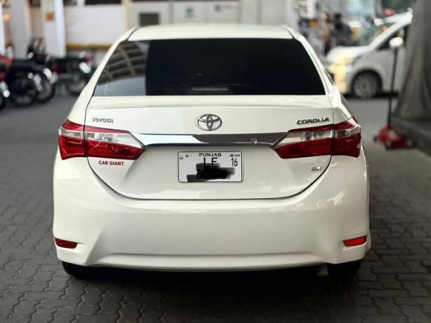 toyota-corolla-altis-x-manual-16-big-1