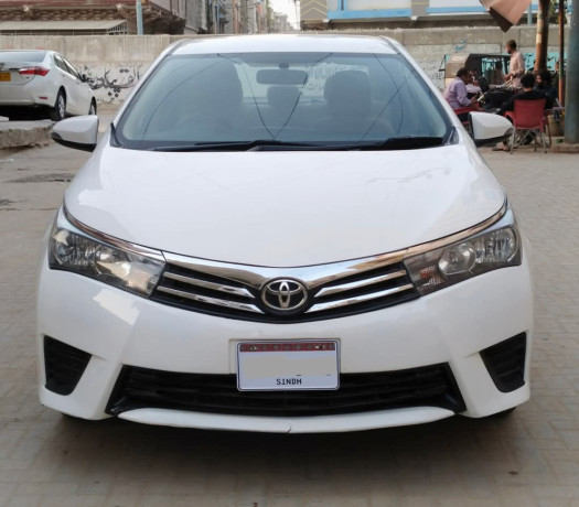 toyota-corolla-altis-16-x-cvt-i-big-0