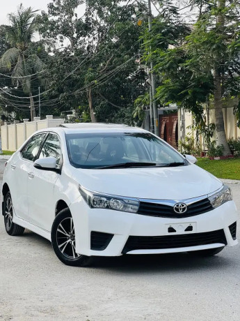 toyota-corrola-altis-grande-2014-ctv-i-18-cruisetronic-big-1
