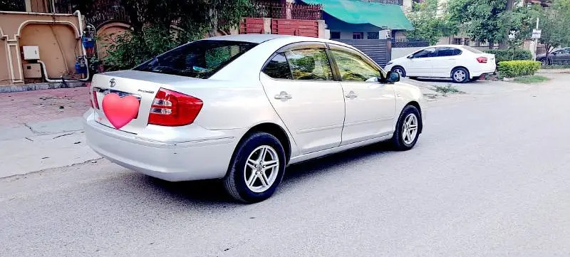 toyota-premio-2006-big-10