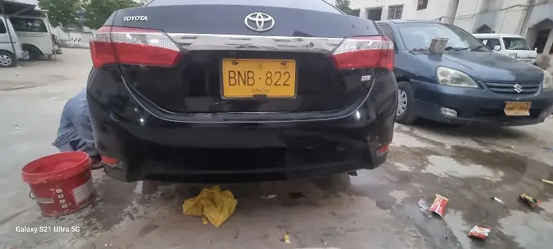toyota-corolla-xli-2018-big-3