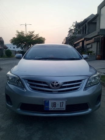 toyota-corolla-altis-16-x-cvt-i-big-0