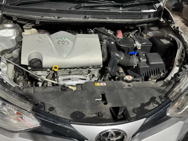 toyota-yaris-sedan-ativ-cvt-13-big-9