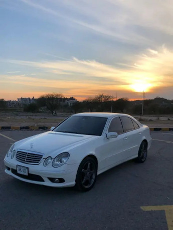 mercedes-e-500-2003-big-2