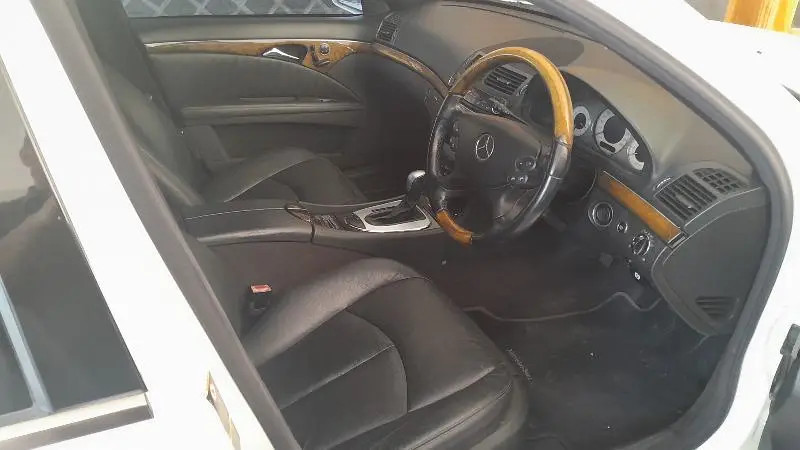 mercedes-e-500-2003-big-9
