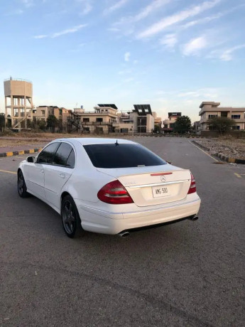 mercedes-e-500-2003-big-3