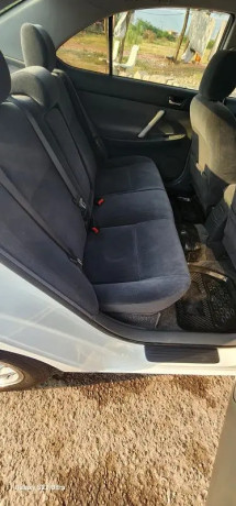 toyota-premio-2007-18-x-big-9