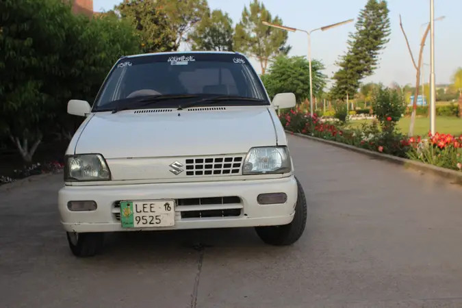 suzuki-mehran-vxr-2016-model-big-8
