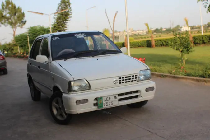 suzuki-mehran-vxr-2016-model-big-11