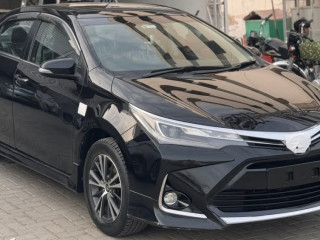 toyota-corolla-altis-grande-x-cvt-i-18-black-interior