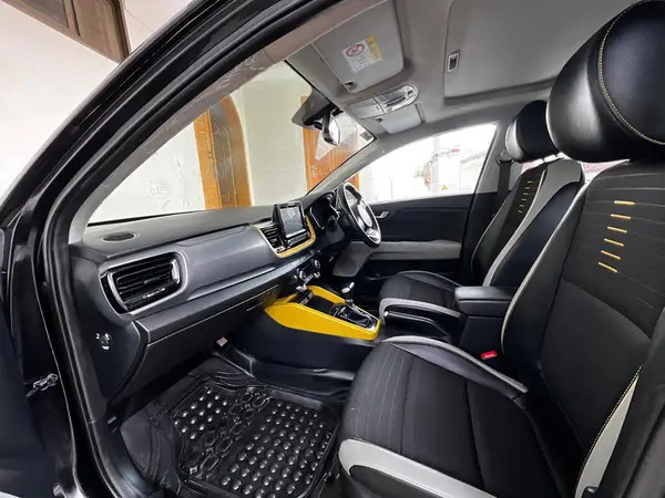 kia-stonic-ex-2022-model-big-11