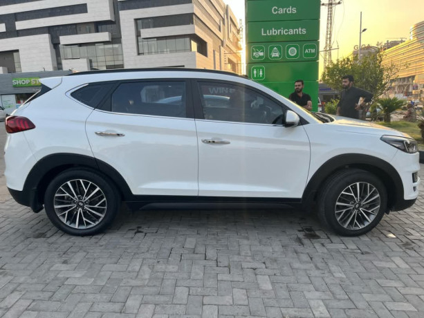 hyundai-tucson-hybrid-signature-big-2