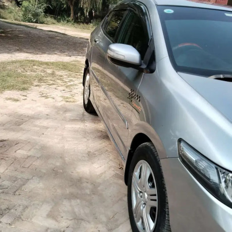 honda-city-13-i-vtec-2017-big-0