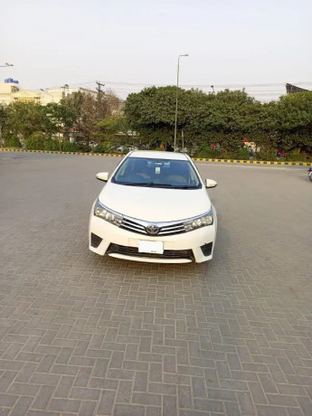 toyota-corolla-altis-16-x-cvt-i-special-edition-big-0