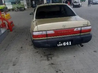 toyota-corolla-20-d-2000