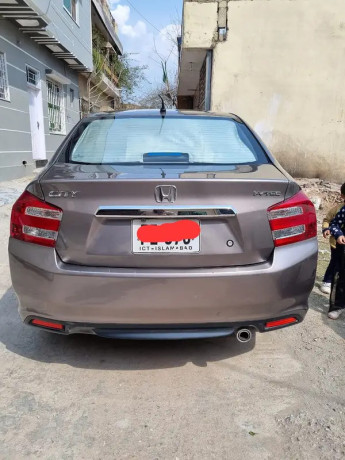 honda-city-ivtec-2015-model-big-3