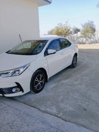 toyota-corolla-altis-x-manual-16-big-1