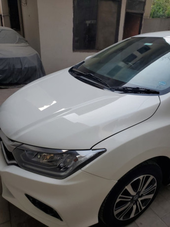 honda-city-15l-aspire-mt-big-2