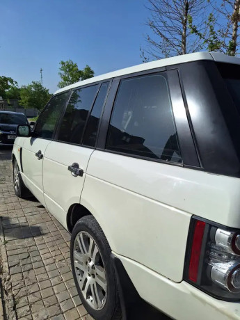 range-rover-vogue-2004-model-big-8