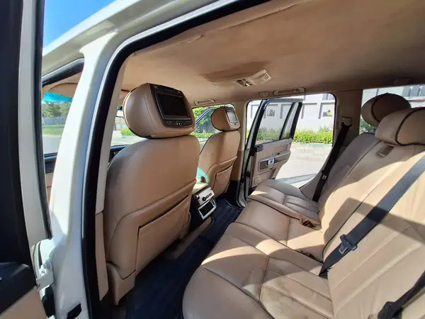range-rover-vogue-2004-model-big-13