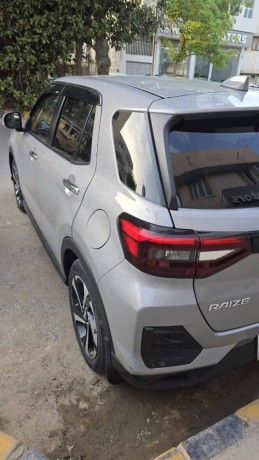 toyota-raize-hybrid-z-big-4