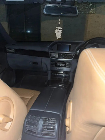 mercedes-e200-2013-big-8