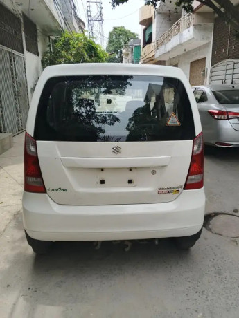 suzuki-wagon-r-2015-big-1