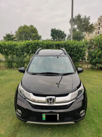 honda-br-v-i-vtec-s-big-0