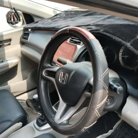 honda-city-13-i-vtec-2017-big-4