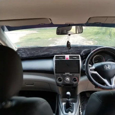 honda-city-13-i-vtec-2017-big-3