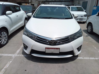toyota-corolla-altis-grande-x-cvt-i-18-beige-interior